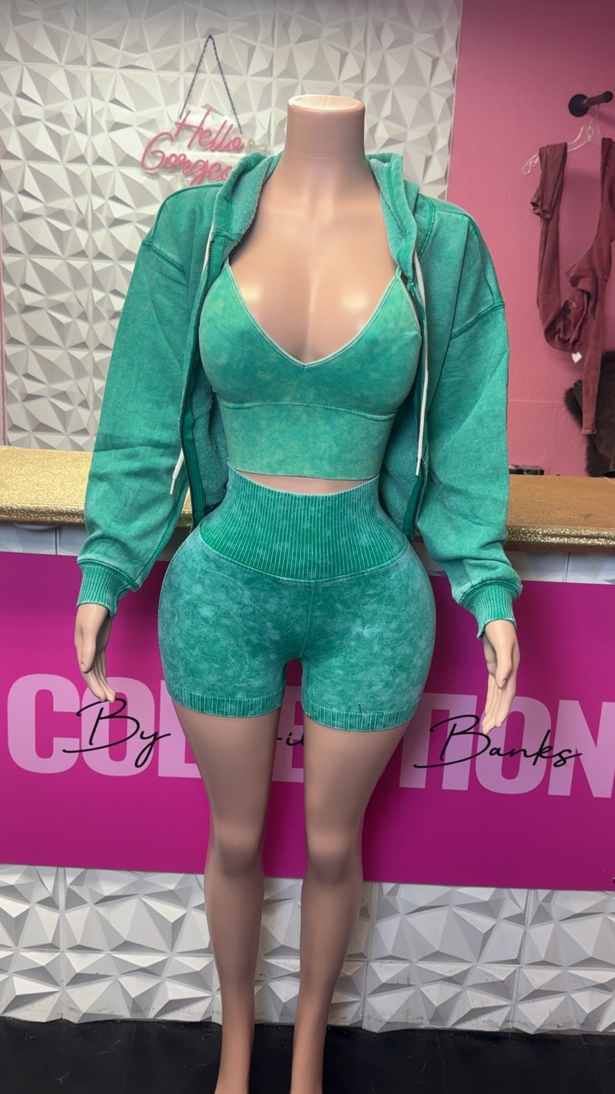Mint condition 3 piece set