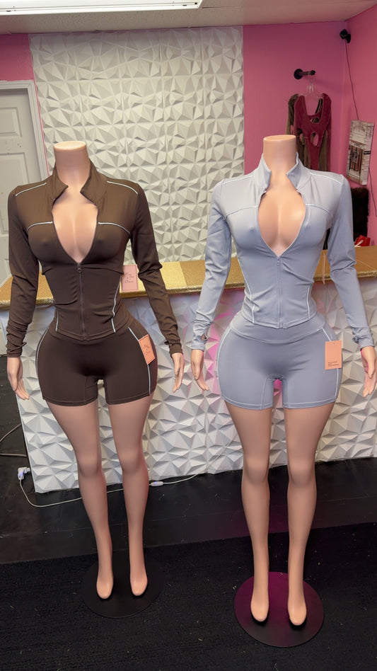 Women’s Active wear matching set in colors brown and grey 